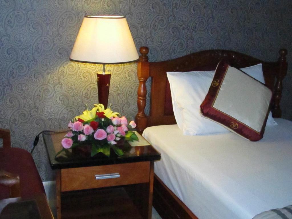 Khach San Trung Mai Hotel Ho Chi Minh-stad Buitenkant foto