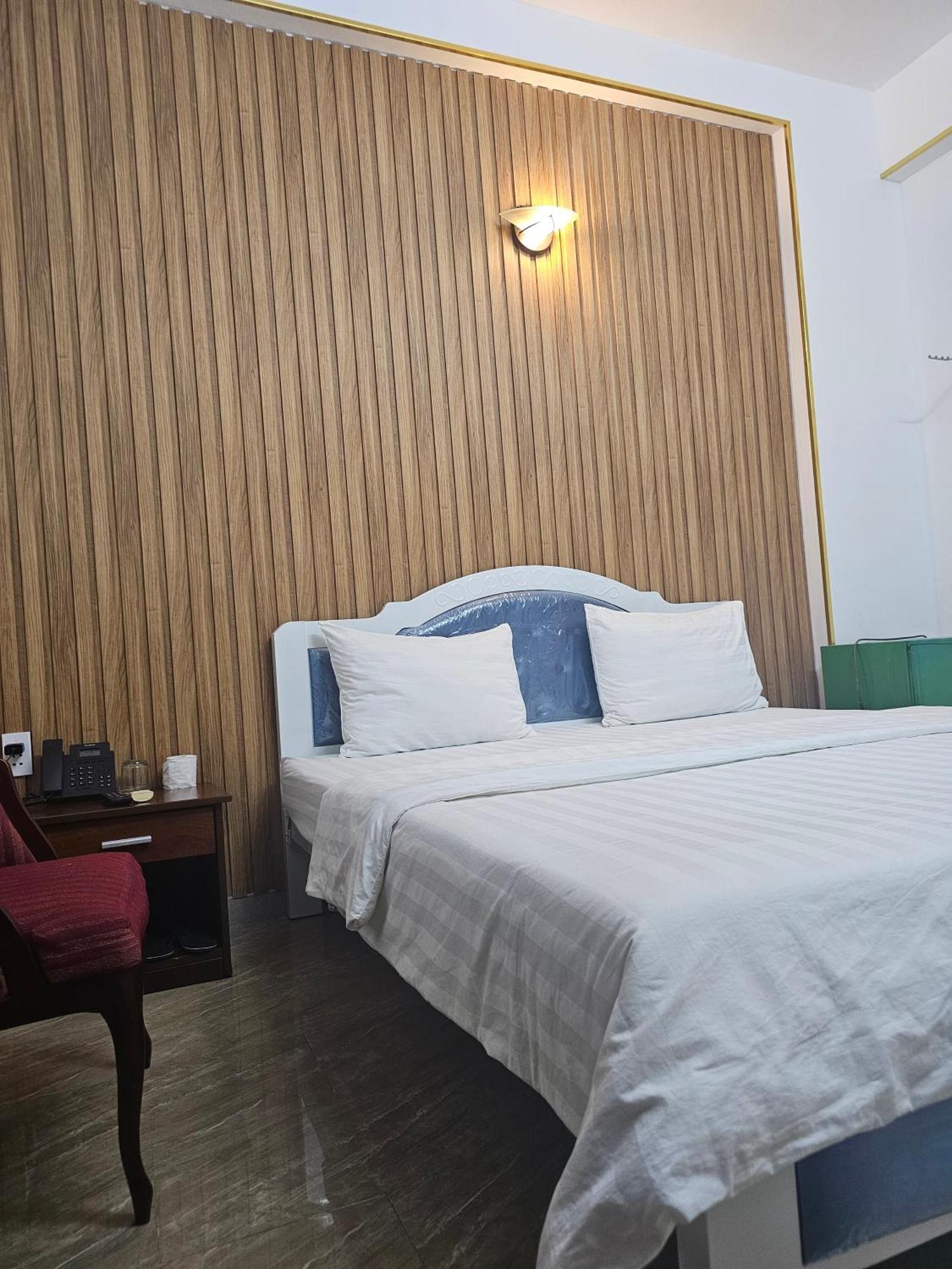 Khach San Trung Mai Hotel Ho Chi Minh-stad Buitenkant foto