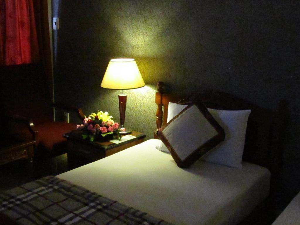 Khach San Trung Mai Hotel Ho Chi Minh-stad Buitenkant foto